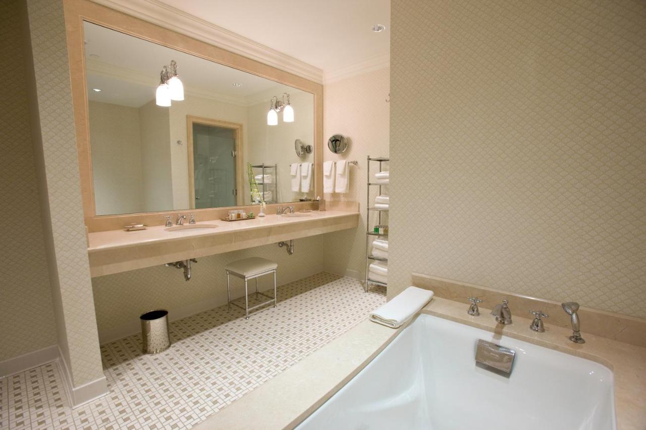 Capital Hotel Литъл Рок Екстериор снимка