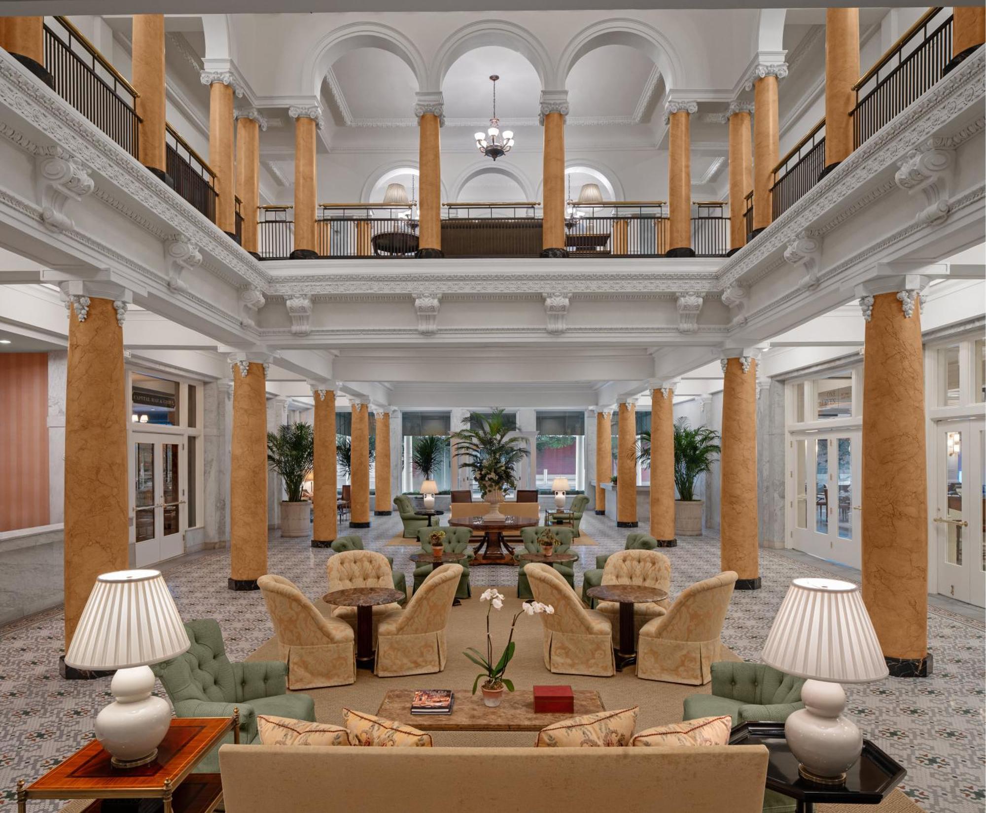 Capital Hotel Литъл Рок Екстериор снимка