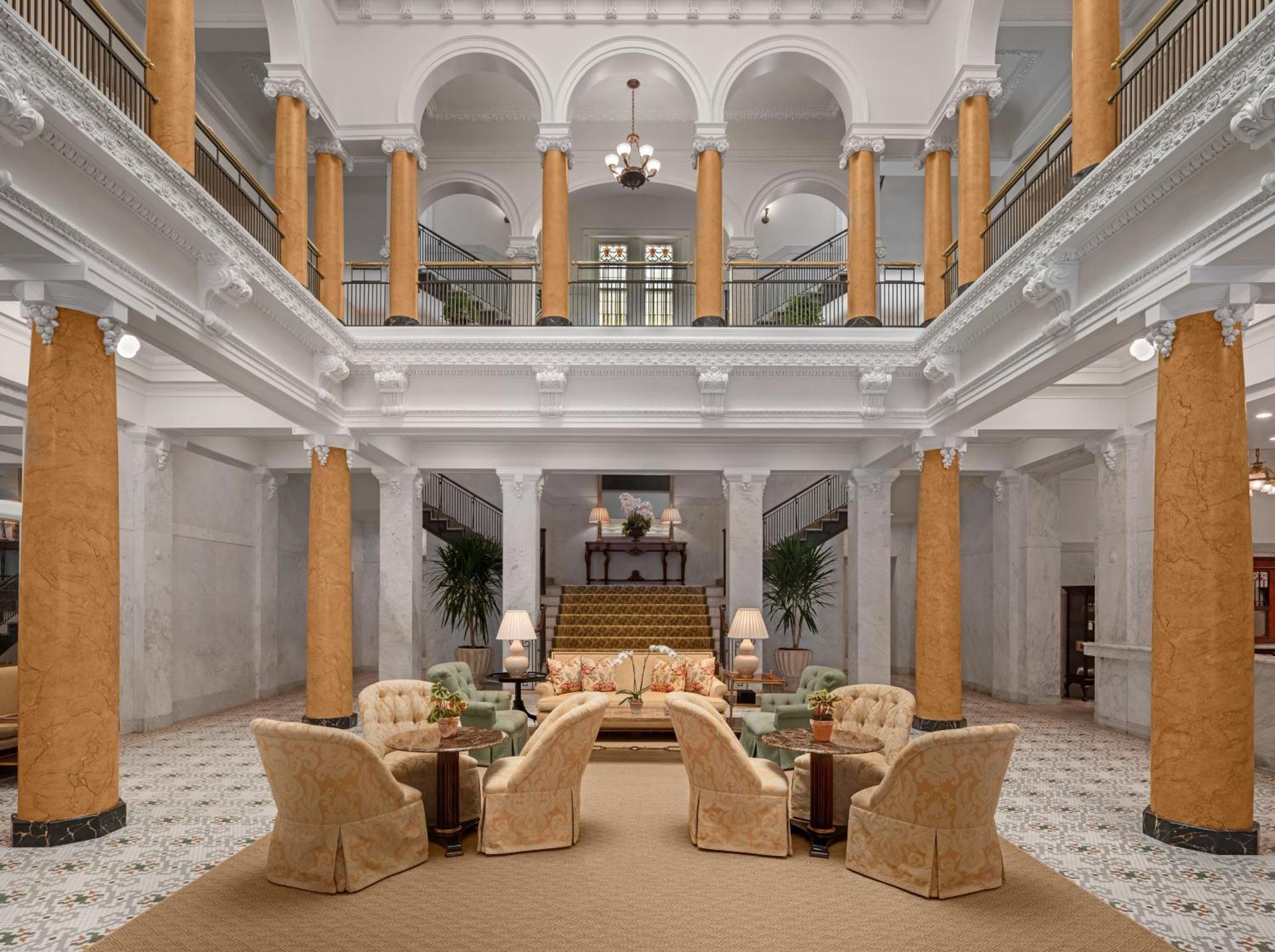 Capital Hotel Литъл Рок Екстериор снимка
