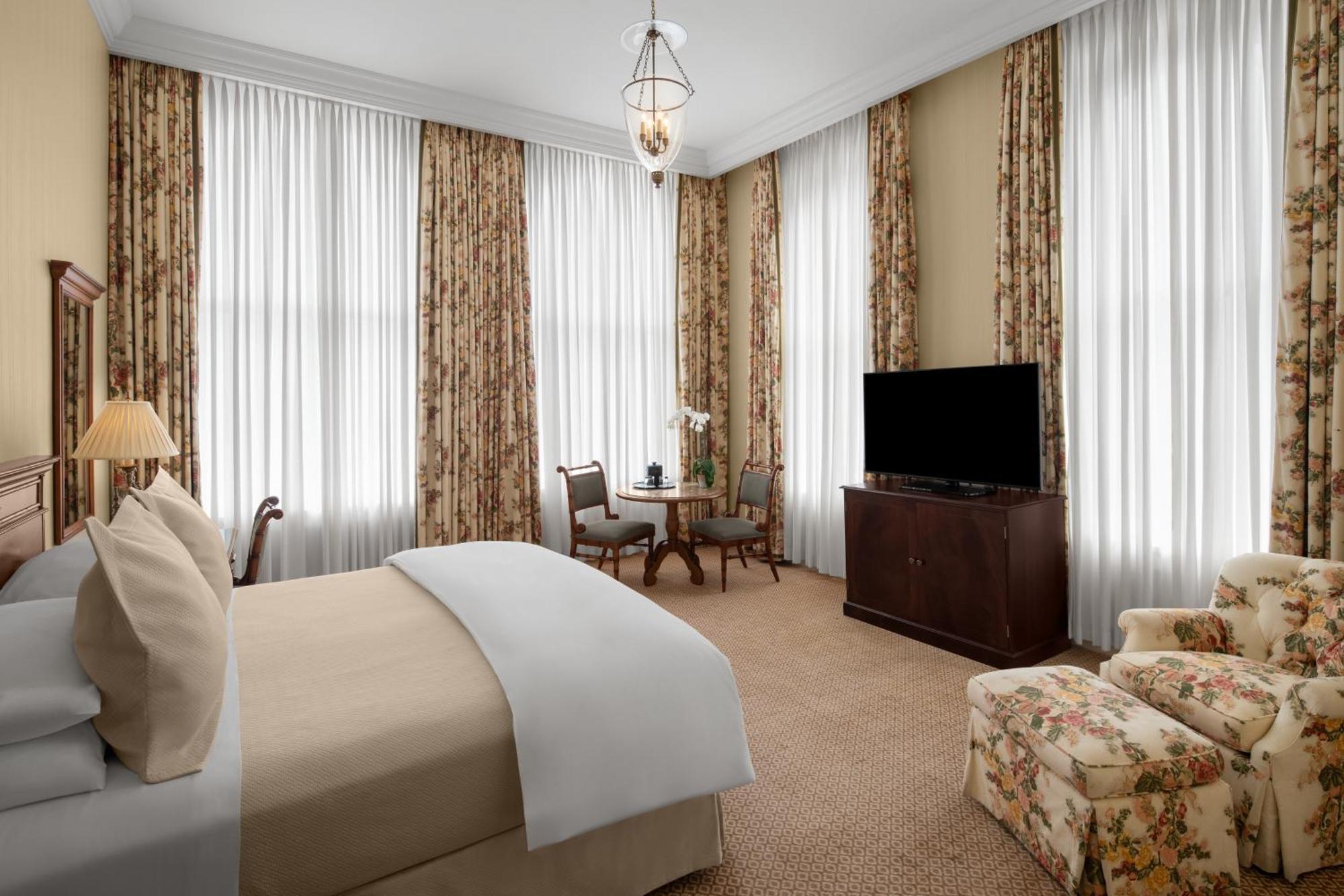 Capital Hotel Литъл Рок Екстериор снимка