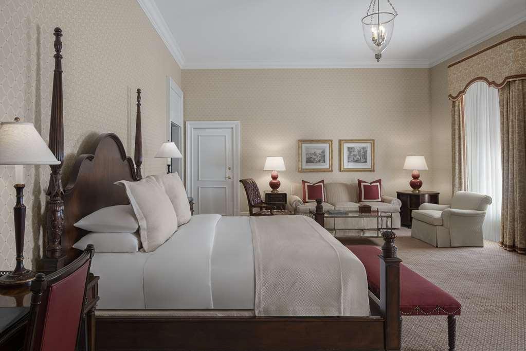 Capital Hotel Литъл Рок Стая снимка