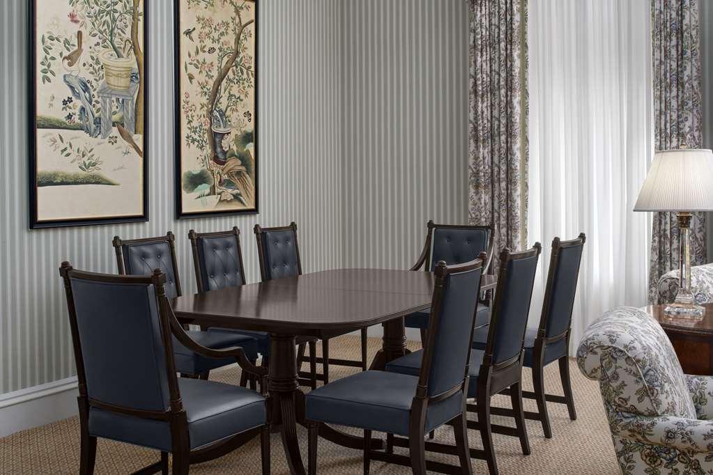 Capital Hotel Литъл Рок Стая снимка